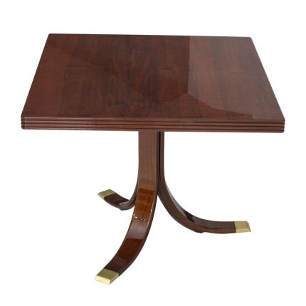 Image M 137 Walnut 0